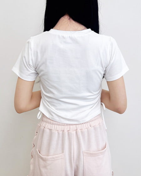 INGNI(イング) ラインストーン飛ばしロゴTシャツ オフホワイト/ピンク