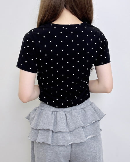 INGNI（イング） フロッキーロゴドットTシャツ ｸﾛｵﾌ/ﾄﾞｯﾄ