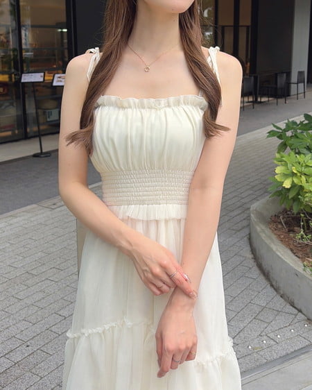INGNI(イング) チュールイレヘムティアードロングワンピース オフホワイト