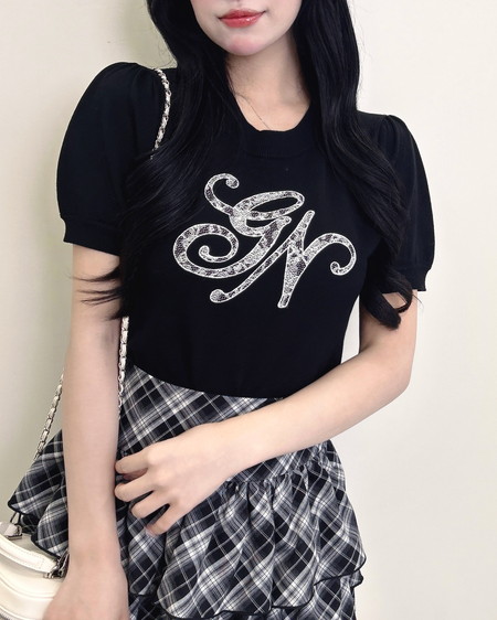 【WEB限定】装飾イニシャルロゴニット