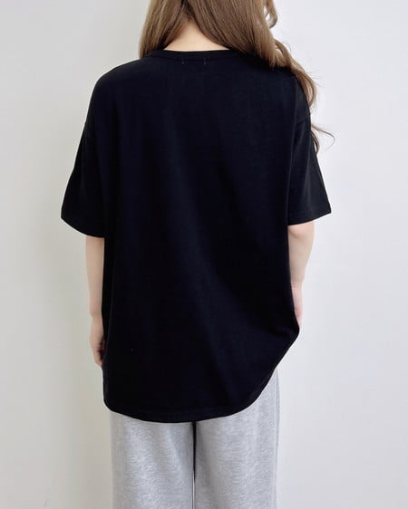 INGNI（イング） かすれロゴヘンリーネックチュニックTシャツ ｸﾛ/ｵﾌﾎﾜｲﾄ