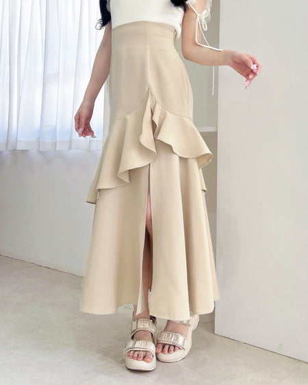 INGNI（イング） バックレースアップアシメティアードスカート ﾗｲﾄﾍﾞｰｼﾞｭ