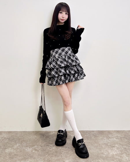 INGNI(イング) ハイネックビジュー付リブニット クロ