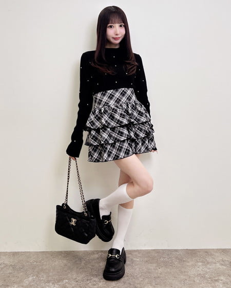 INGNI(イング) ハイネックビジュー付リブニット クロ