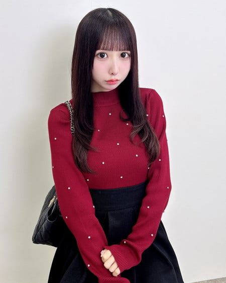 【今だけ早割／WEB限定】ハイネックビジュー付リブニット