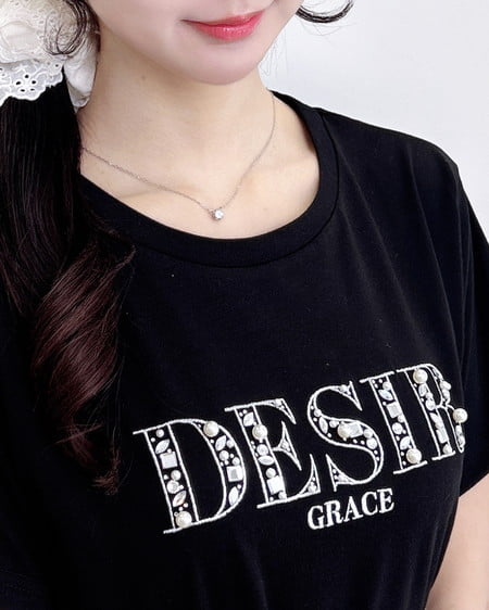 INGNI(イング) ビジューロゴ刺繍Tシャツ クロ