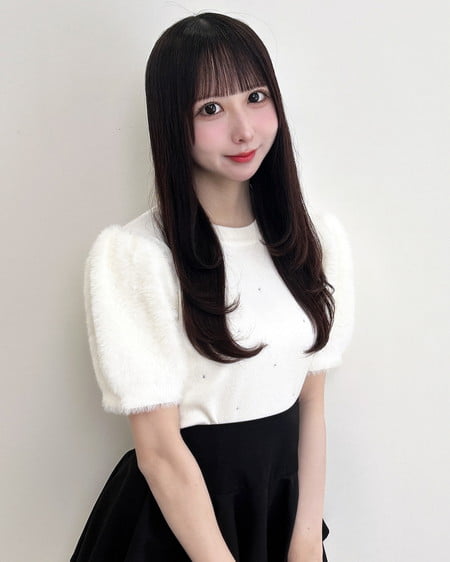 袖フェザー装飾飛ばしニット