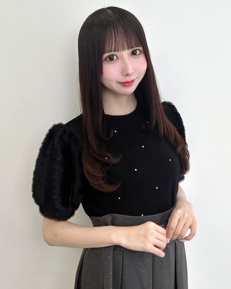 袖フェザー装飾飛ばしニット