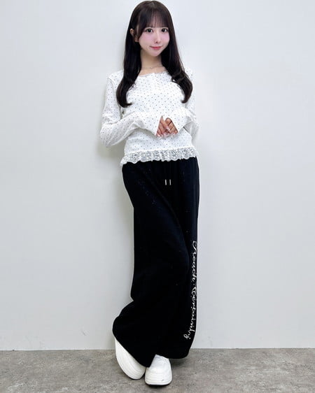 INGNI（イング） ラメスウェット刺繍ロゴパンツ ｸﾛ