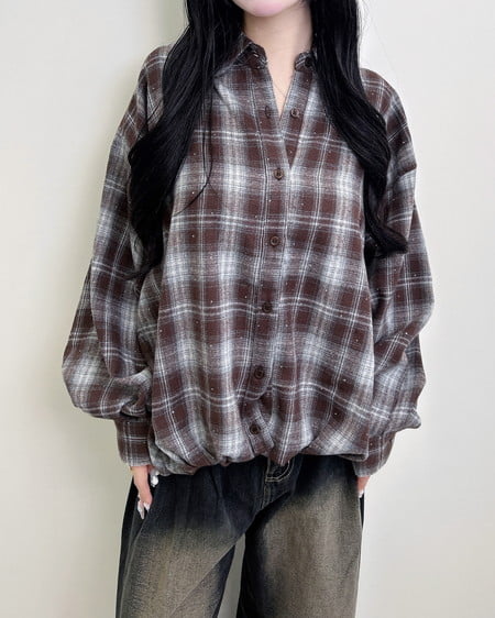 ラインストーン付裾タックチェック柄シャツ