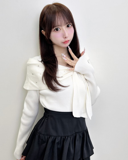 【9／9 2時までの限定価格】【リバイバル／WEB限定】ビジュー2Wayリボンオフショルニット