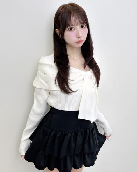 INGNI(イング) ビジュー2Wayリボンオフショルニット アイボリー