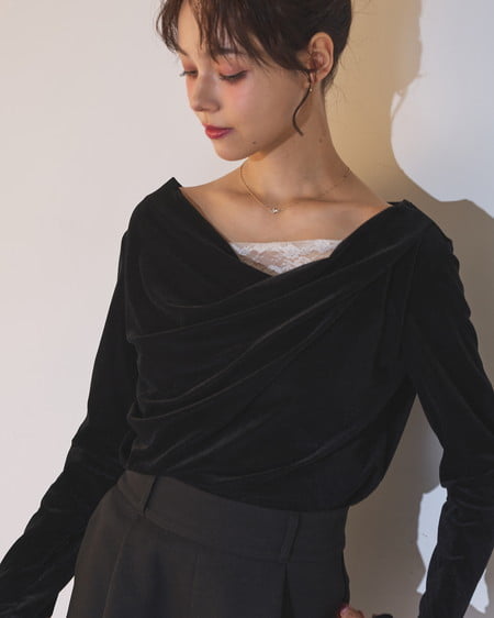 INGNI（イング） レースドッキングベロアロングTシャツ ｸﾛ