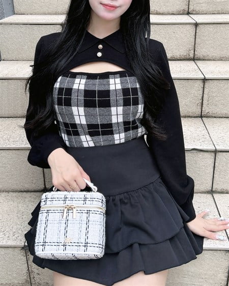 【WEB限定】【10／7 2時までの限定価格】レイヤード風チェック柄ニット