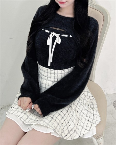 【WEB限定】【10／7 2時までの限定価格】フェザーリブデコルテオープンリボンニット