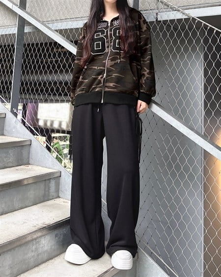INGNI(イング) サイドレースアップスウェットパンツ クロ