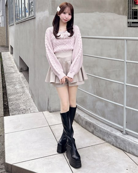 INGNI(イング) レイヤード風フェイクファー付ケーブルニットトップス ピンク