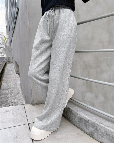 ラインストーンロゴバレルレッグ裏起毛ラメパンツ