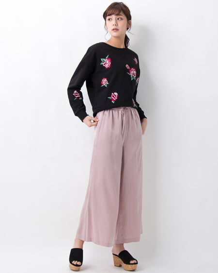 花柄刺繍裏毛/TOPS/A|INGNI(イング) 公式通販|INGNI STORE 花柄刺繍裏毛/TOPS/A|INGNI(イング) 公式通販|INGNI STORE