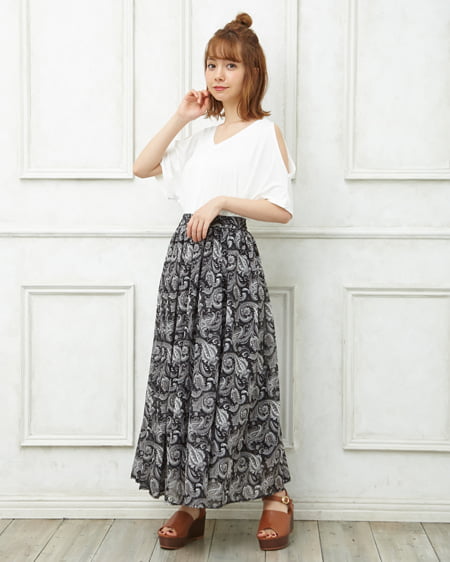 コーディネート Ingni Store限定セット 肩あきトップス ペイズリー柄ロングスカート Set Ingni イング 公式通販 Ingni Store イングストア コーディネート Ingni Store限定セット 肩あきトップス ペイズリー柄ロングスカート Set Ingni イング 公式通販 Ingni Store イングストア