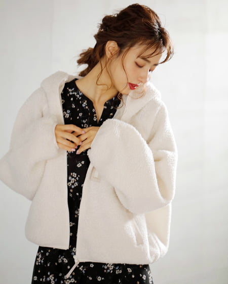 181031ai048