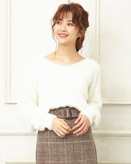 INGNI(イング) フェザーヤーン・Vネックニット オフホワイト