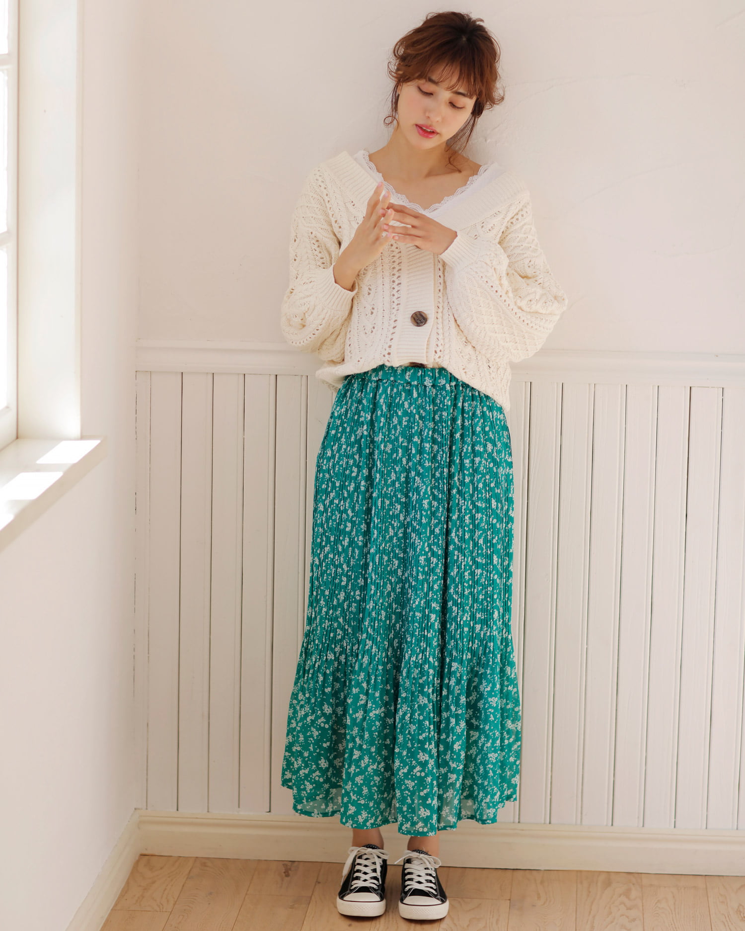 福袋 セール 単色花柄シフォンプリーツ／スカート｜INGNI(イング) 公式通販 トップス