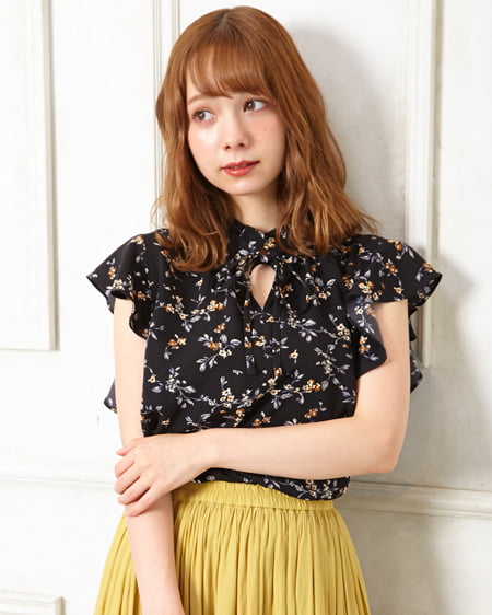 INGNI(イング) 2Way花柄ハイネックフリル／ブラウス ｸﾛ