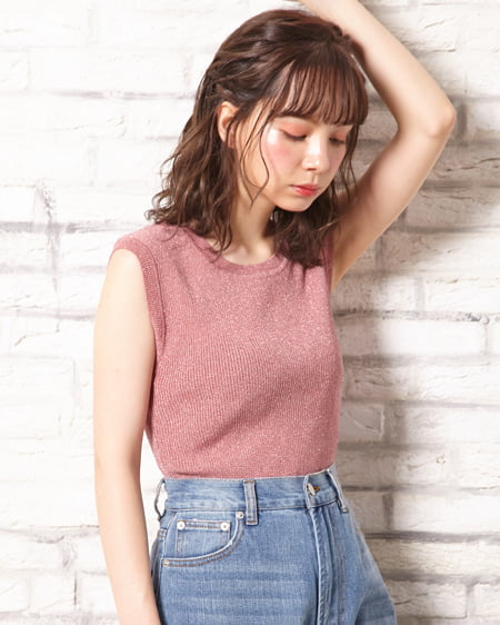 JUSGLITTY（ジャスグリッティー）の「ラメフレンチスリーブ