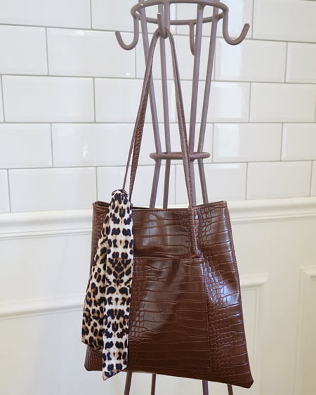 INGNI（イング） フラットトートバッグ ﾌﾞﾗｳﾝ