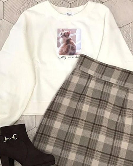 INGNI(イング) 裏起毛転写トップス ｵﾌﾎﾜｲﾄ/A