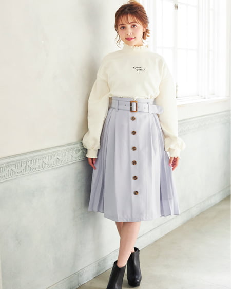 INGNI（イング） ハイネック／フリルロゴスウェットトップス ｱｲﾎﾞﾘｰ