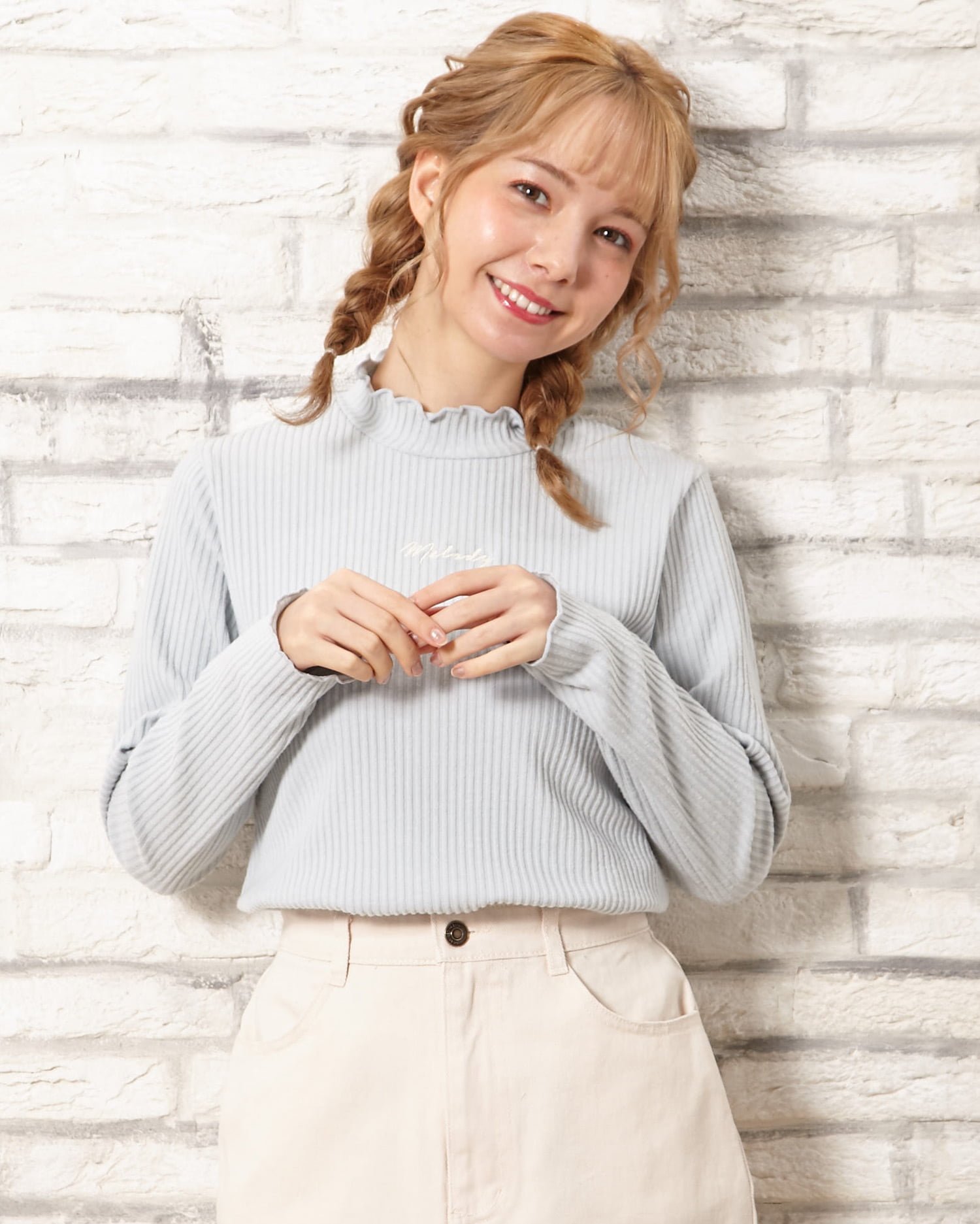 ひでメロー ビジュー付きメローリブハイネック／トップス｜allamanda