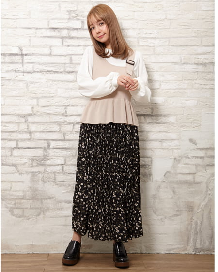 コーディネート Ingni Store限定セット ペプラムビスチェ Tシャツ 花柄プリーツスカート Set Ingni イング 公式通販 Ingni Store イングストア コーディネート Ingni Store限定セット ペプラムビスチェ Tシャツ 花柄プリーツスカート Set Ingni イング 公式通販 Ingni Store イングストア