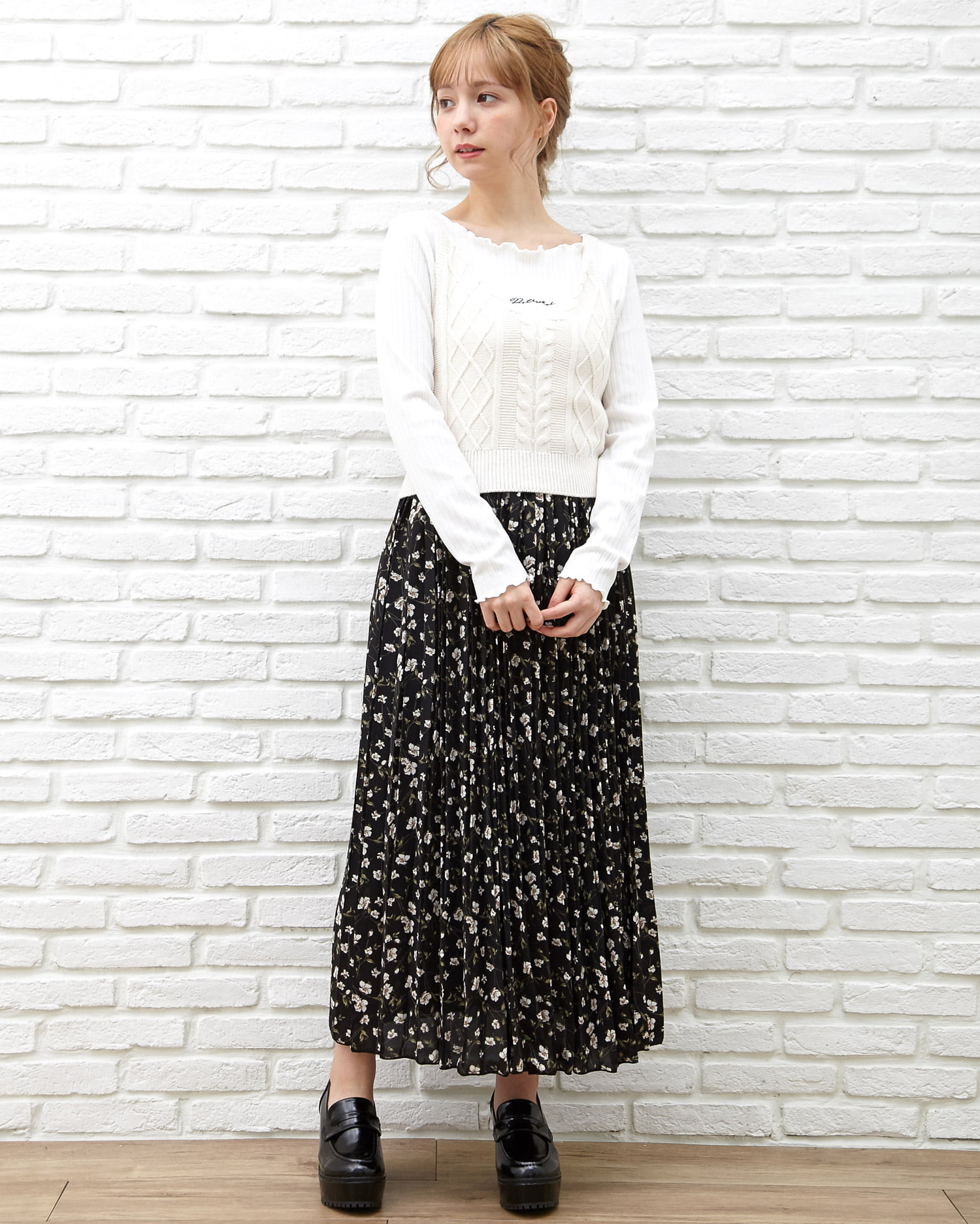 ニットビスチェトップス＋花柄プリーツスカート／SET｜INGNI(イング) 公式通販｜INGNI STORE