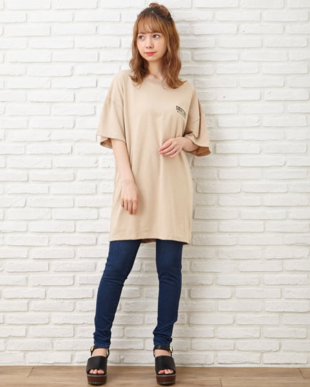 コーディネート Backロゴチュニックトップス デニムレギンス パンツ ステッチヒールワンベルトサンダル Ingni イング 公式通販 Ingni Store イングストア