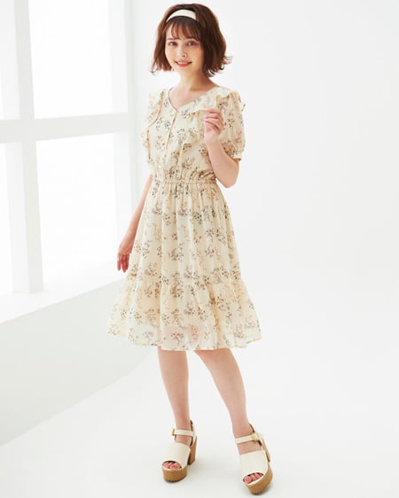 コーディネート Vフリル花柄シフォン ミニワンピース ステッチヒールワンベルトサンダル Ingni イング 公式通販 Ingni Store イングストア