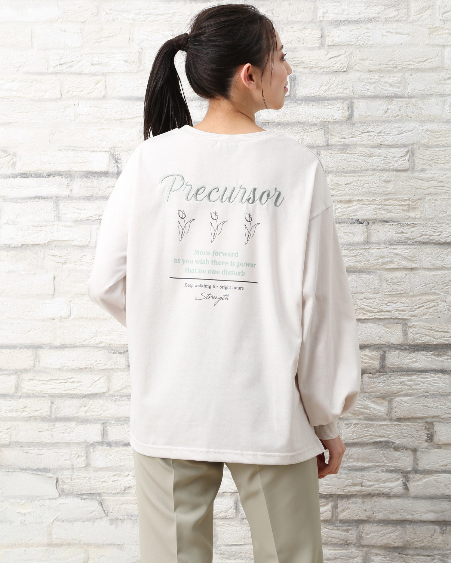 Backチューリップロゴロングtシャツ Ingni イング 公式通販 Ingni Store