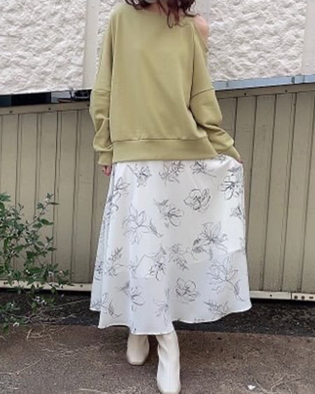 コーディネート スウェットワンショルチュニック トップス 線画花フレア スカート Ingni イング 公式通販 Ingni Store イングストア