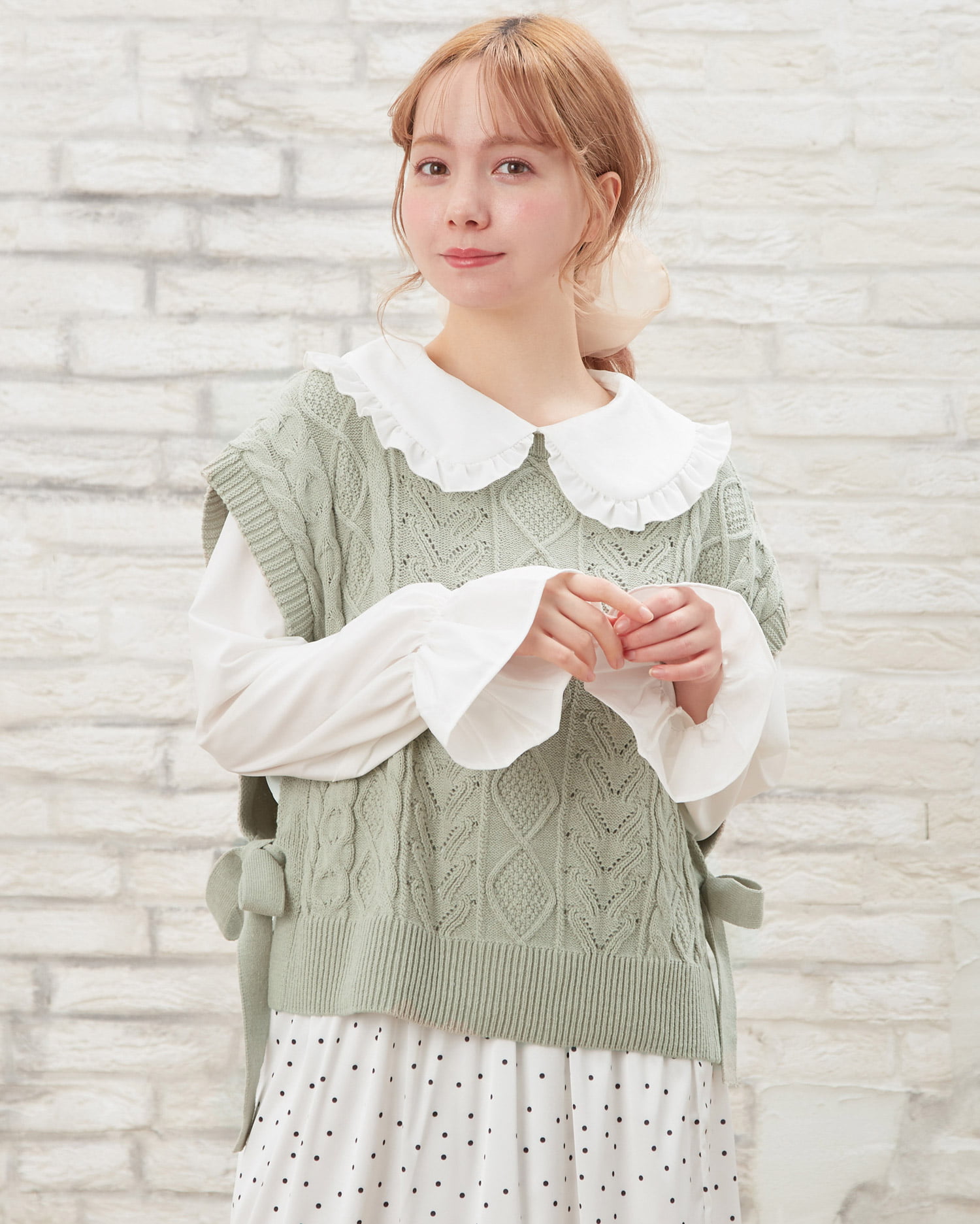 セットアップ スカシケーブルベスト フリルブラウス Set Ingni イング 公式通販 Ingni Store セットアップ スカシケーブルベスト フリルブラウス Set Ingni イング 公式通販 Ingni Store
