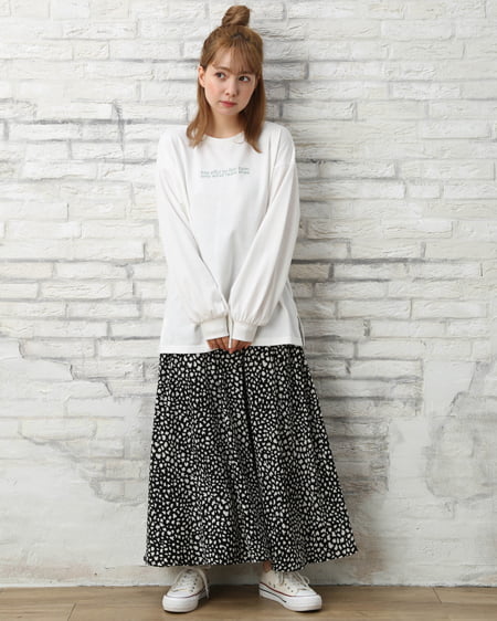 刺繍ロゴTシャツ＋ダルメシアン柄スカート／SET｜INGNI(イング) 公式