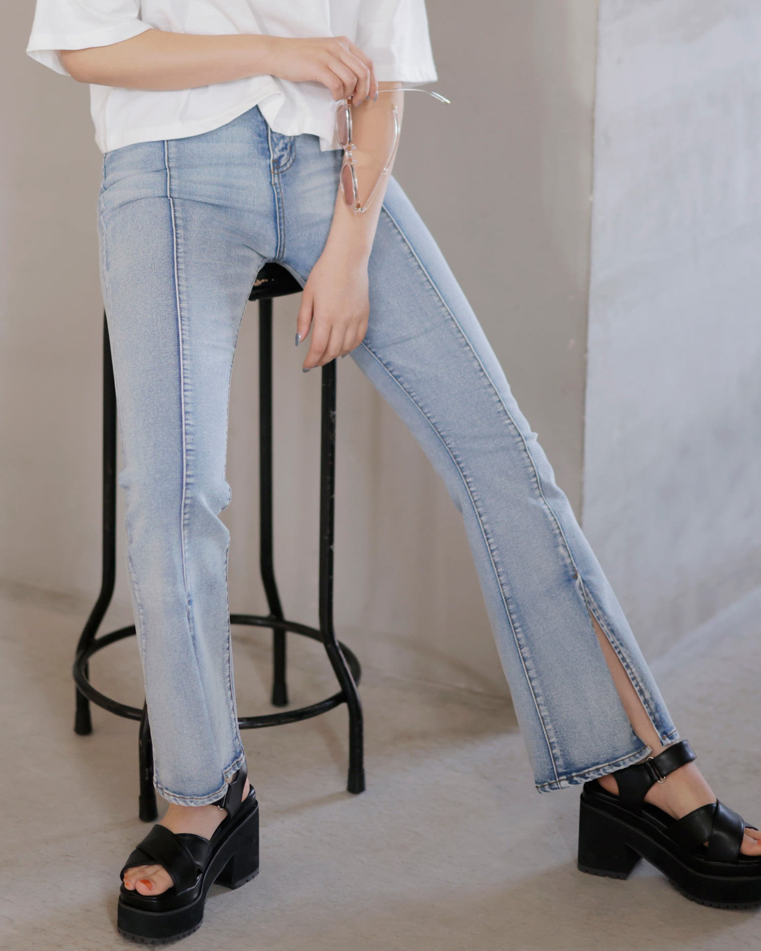フロントスリットフレアデニムパンツ Ingni イング 公式通販 Ingni Store フロントスリットフレアデニムパンツ Ingni イング 公式通販 Ingni Store