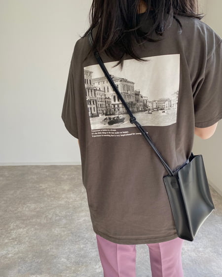 INGNI(イング) バックフォトTシャツ ｽﾐｸﾛ