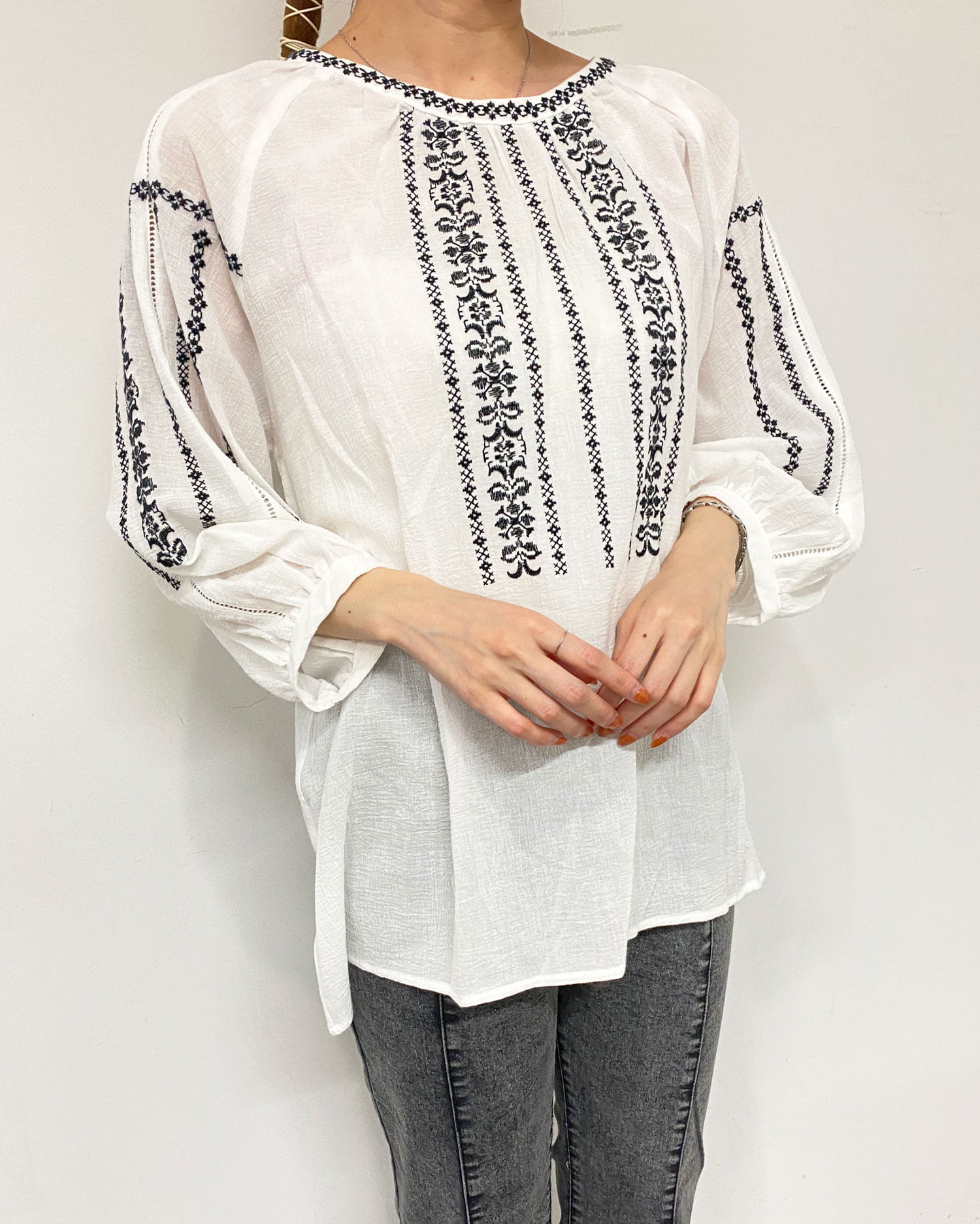 刺繍スモッグブラウス|INGNI(イング) 公式通販|INGNI STORE 刺繍スモッグブラウス|INGNI(イング) 公式通販|INGNI STORE