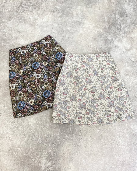 INGNI(イング) 花柄ゴブラン台形／スカート ｸﾛ