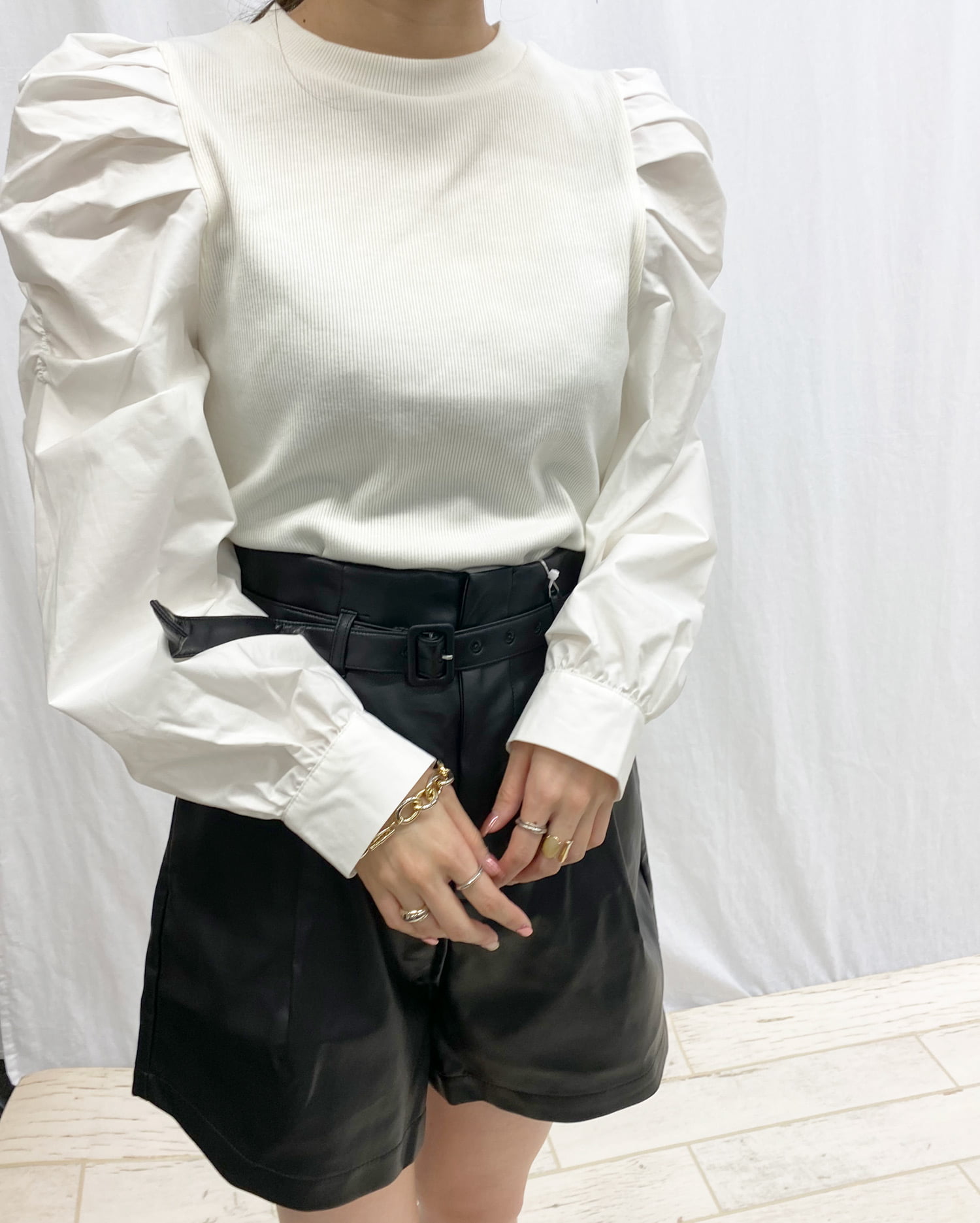袖コンシャスハイネックリブトップス|INGNI(イング) 公式通販 袖コンシャスハイネックリブトップス|INGNI(イング) 公式通販