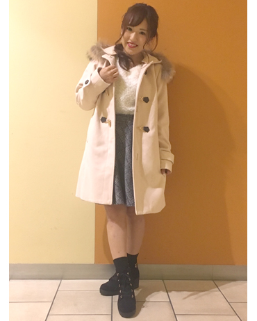 INGNI(イング)のコーディネート ららぽーと新三郷 150cm<br>オフホワイトのニット×チェック柄でThe 女の子！更にビット付ダッフルコート合わせで少し大人っぽく♪クリスマスにぴったりのコーデです☆