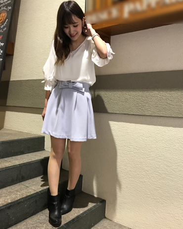 INGNI(イング)のコーディネート 渋谷109 160cm<br>毎年アラマンダ定番のコーディネートです！ピンクのイメージが強いですがスカートはサックスが人気色です！