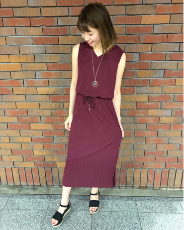 INGNI(イング)のコーディネート 札幌ステラプレイス 164cm<br>スリットが入って動きやすく、お好きな位置のウエストに止まるのでスタイルアップ効果があります！細かなワイドリブは、伸縮性あり大人カジュアルに着こなせます！ベーシックで使いやすくおススメです☆