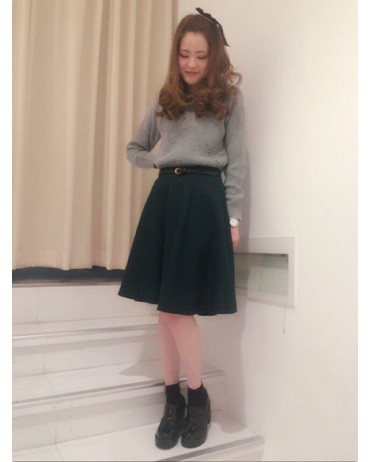 INGNI(イング)のコーディネート 心斎橋OPA 160cm<br>グリーン×グレーでより大人っぽく♡今年トレンドのミディ丈に衿付きニットは定番です！！<br><a href="http://ameblo.jp/ingniingni/">★心斎橋OPA</a>